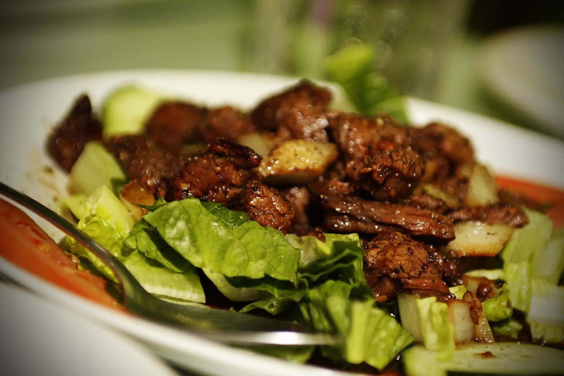 Bò Lúc Lắc Khoai Tây Chiên
